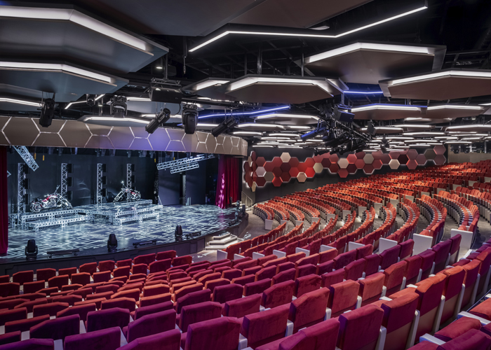 メインシアター